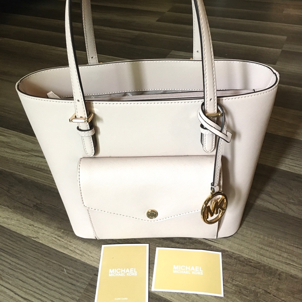 Michael Kors purse - Picture 1 of 2